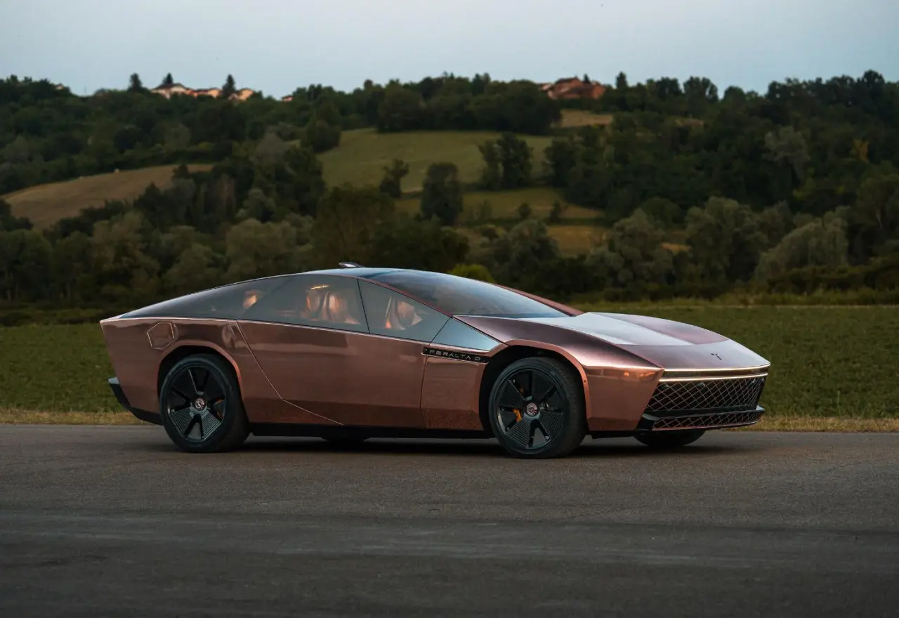 GFG Style apresenta o Peralta D: um supercarro único com carroceria de cobre