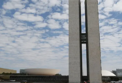 Presidente do Senado marca para segunda votação do fim da escala 6x1