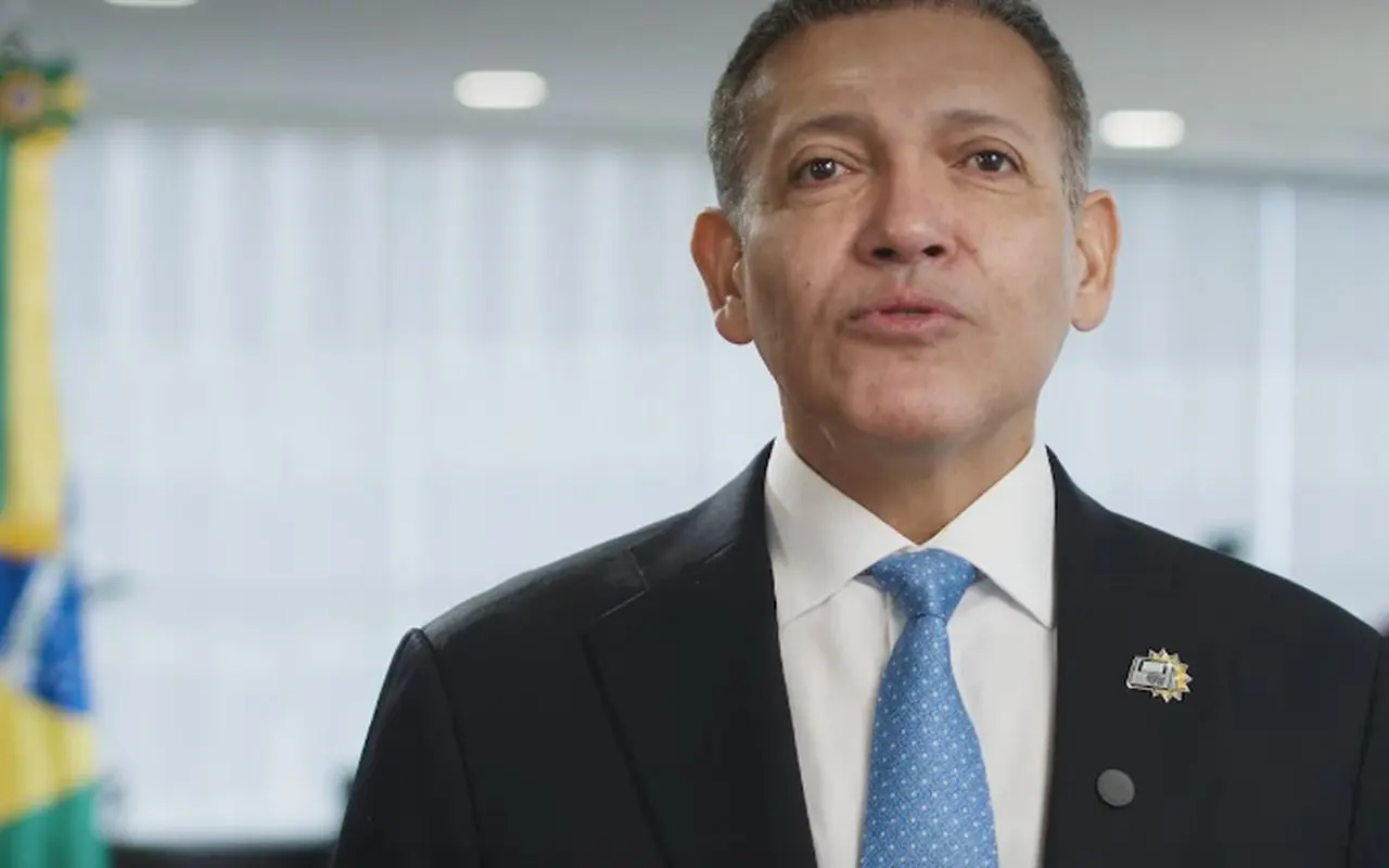 Presidente do TSE diz que voto é direito fundamental dos brasileiros