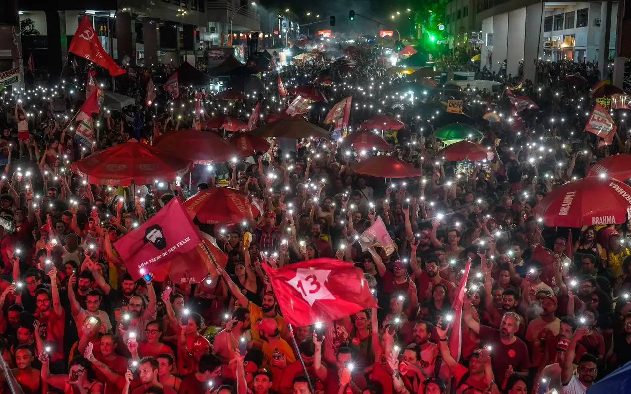 Vitória de Lula repercute na imprensa europeia e asiática